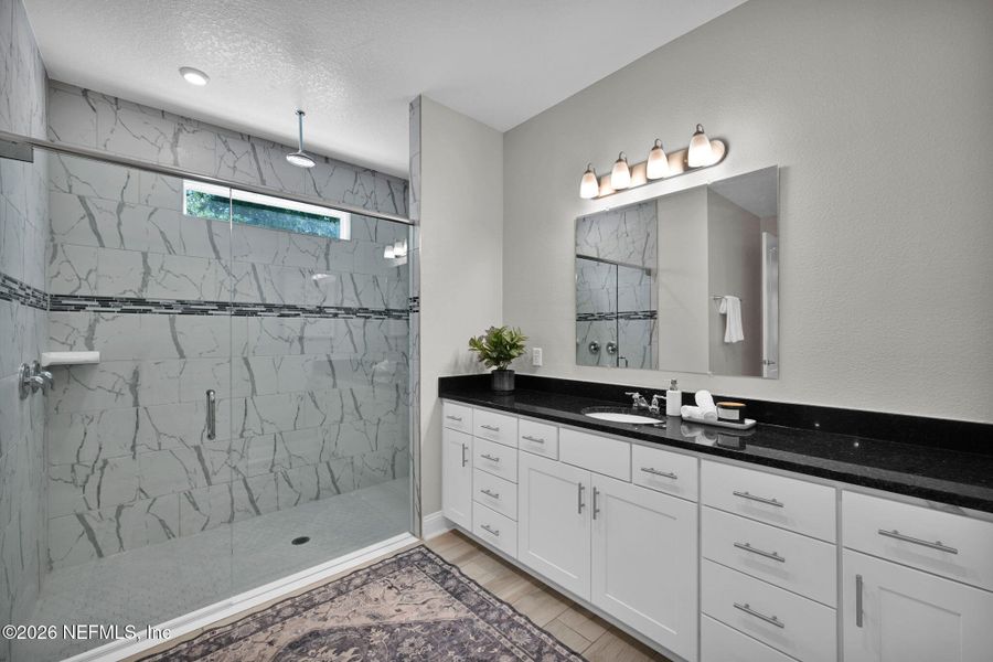 Furnished interior view inside a new home in , Middleburg (Image 45).