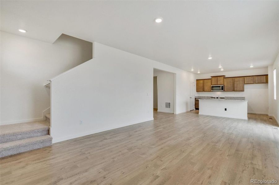 Spacious, unfurnished interior of a new home in Trails at Crowfoot, Parker (Image 25). Spacious, unfurnished interior of a new home in Trails at Crowfoot, Parker (Image 25).