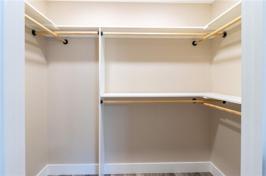 Spacious, unfurnished interior of a new home in , Summerville (Image 7).