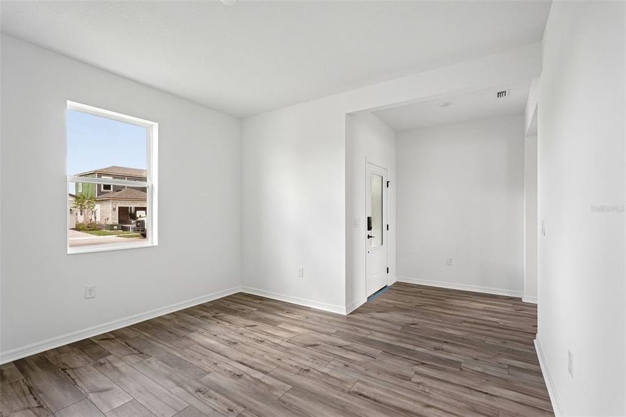 Spacious, unfurnished interior of a new home in Coasterra, Palmetto (Image 20).