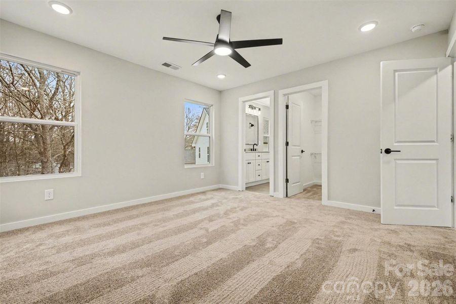 Spacious, unfurnished interior of a new home in , Gastonia (Image 13).