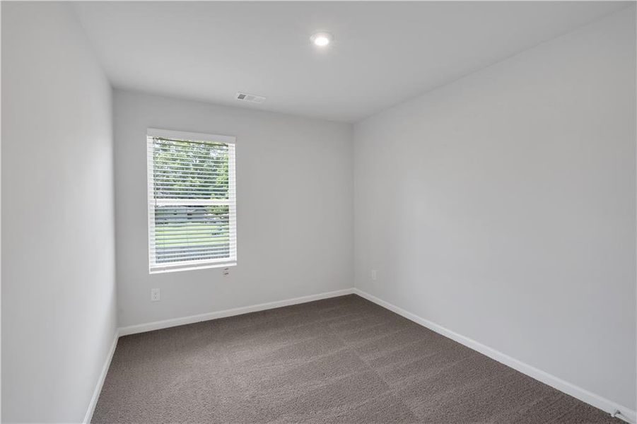 Spacious, unfurnished interior of a new home in Village Green, Adairsville (Image 12).