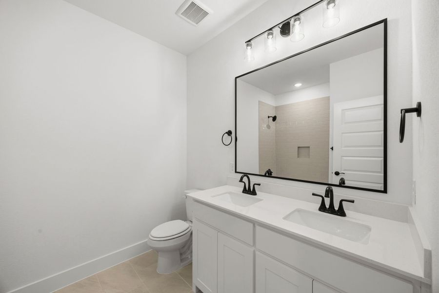 Furnished interior view inside a new home in Lakes of River Trails, Fort Worth (Image 9).
