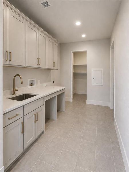 Furnished interior view inside a new home in , Northlake (Image 4).