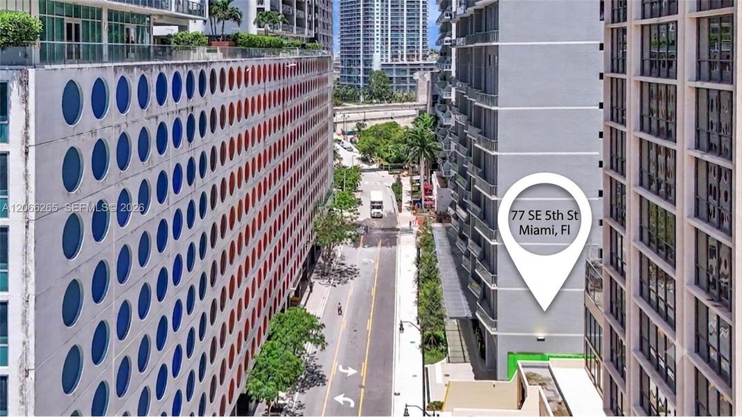 Condo located in Miami, FL showcasing its design and architecture (Image 23).