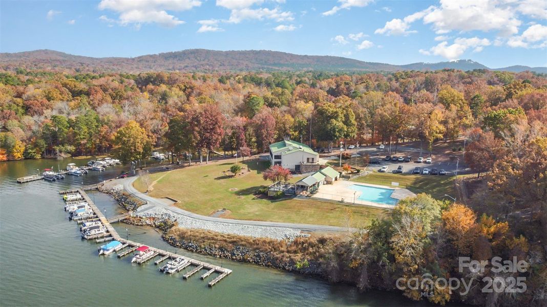 Image 36 of a home in .