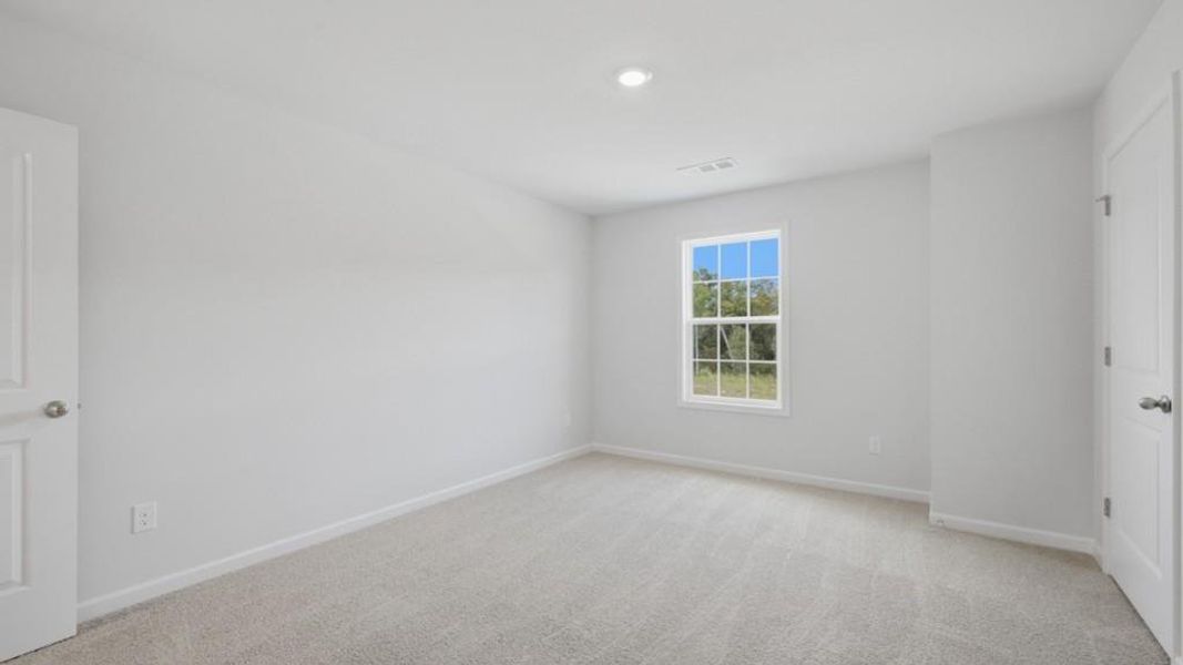 Spacious, unfurnished interior of a new home in Butner Estates, South Fulton (Image 20).