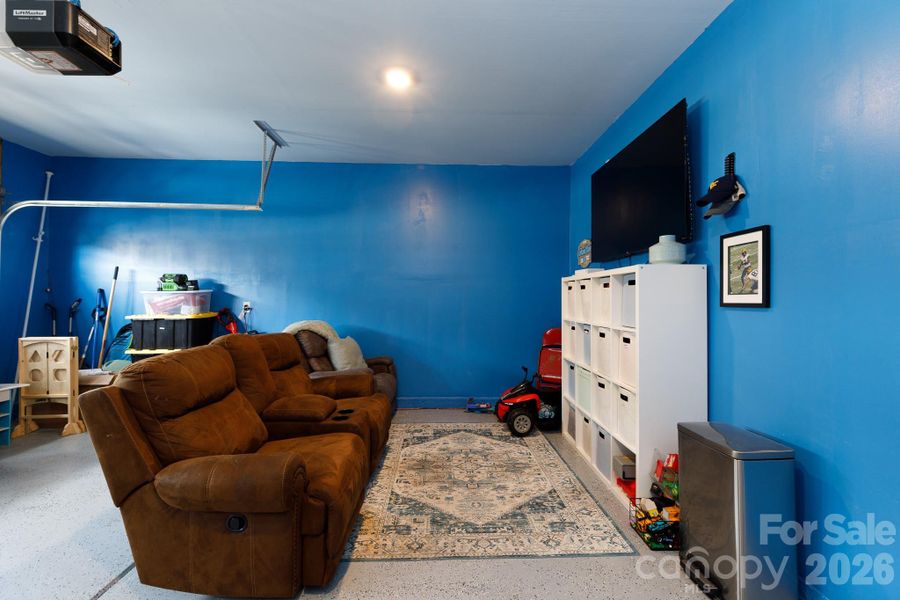 Furnished interior view inside a new home in Fergus Crossing, York (Image 5).