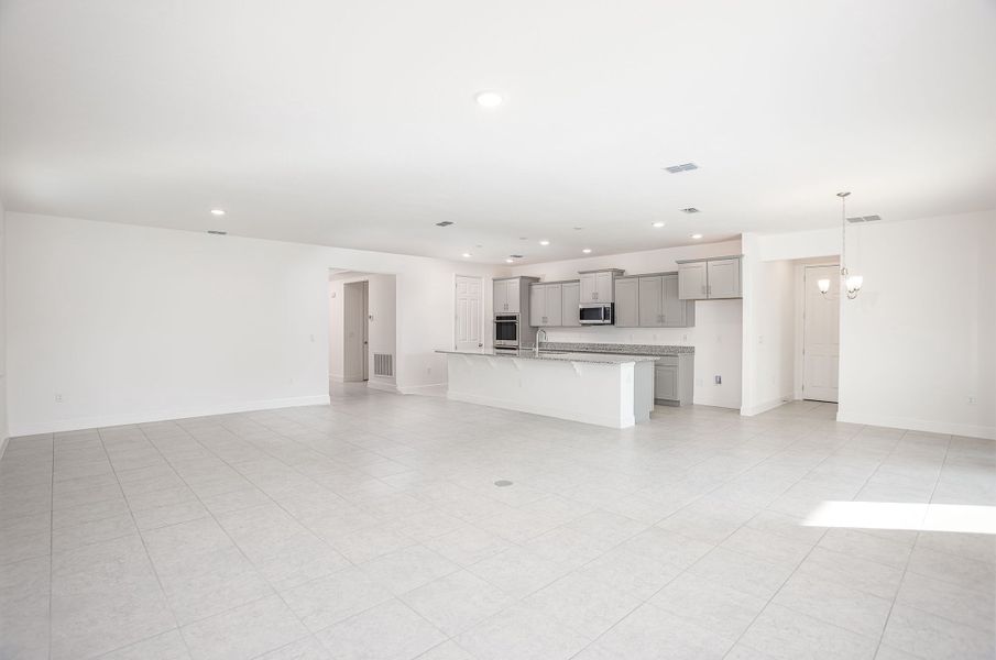 Spacious, unfurnished interior of a new home in Malabar Springs, Palm Bay (Image 23). Spacious, unfurnished interior of a new home in Malabar Springs, Palm Bay (Image 23).