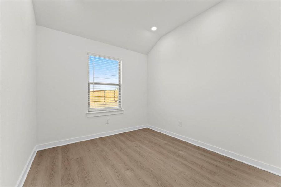 Spacious, unfurnished interior of a new home in , Dayton (Image 30).