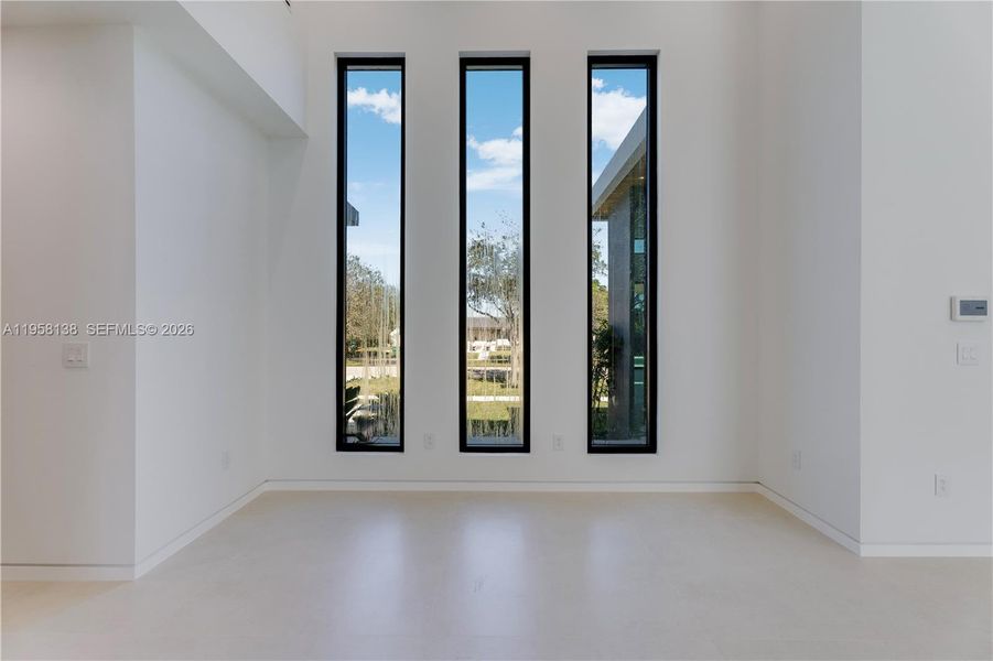 Spacious, unfurnished interior of a new home in , Miami (Image 56).