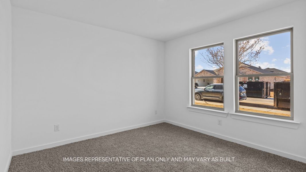 Spacious, unfurnished interior of a new home in Allen Farms, Lubbock (Image 16).