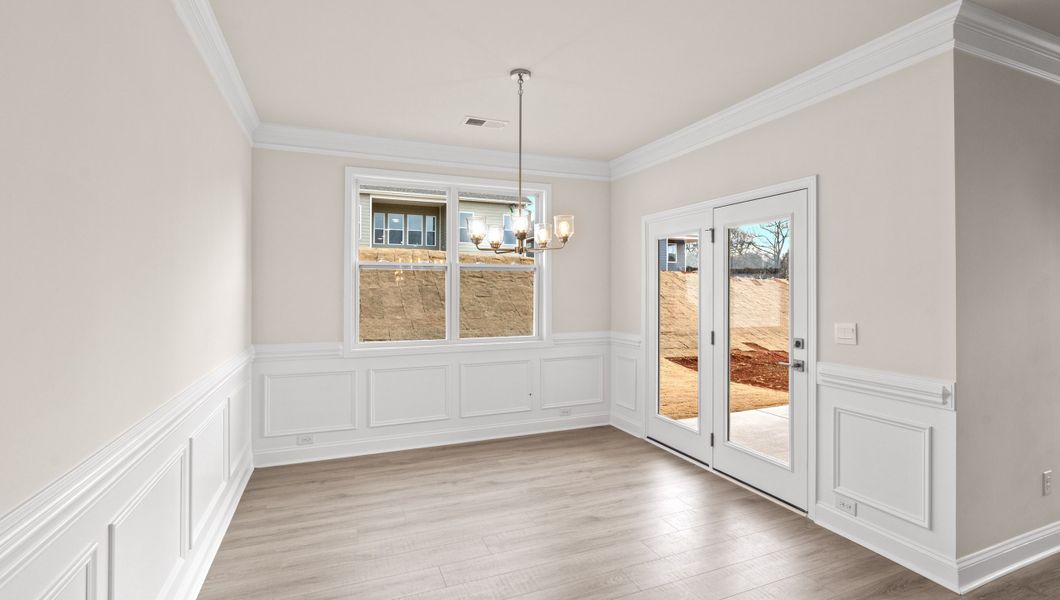 Spacious, unfurnished interior of a new home in Cottonwood Ridge, Piedmont (Image 17).