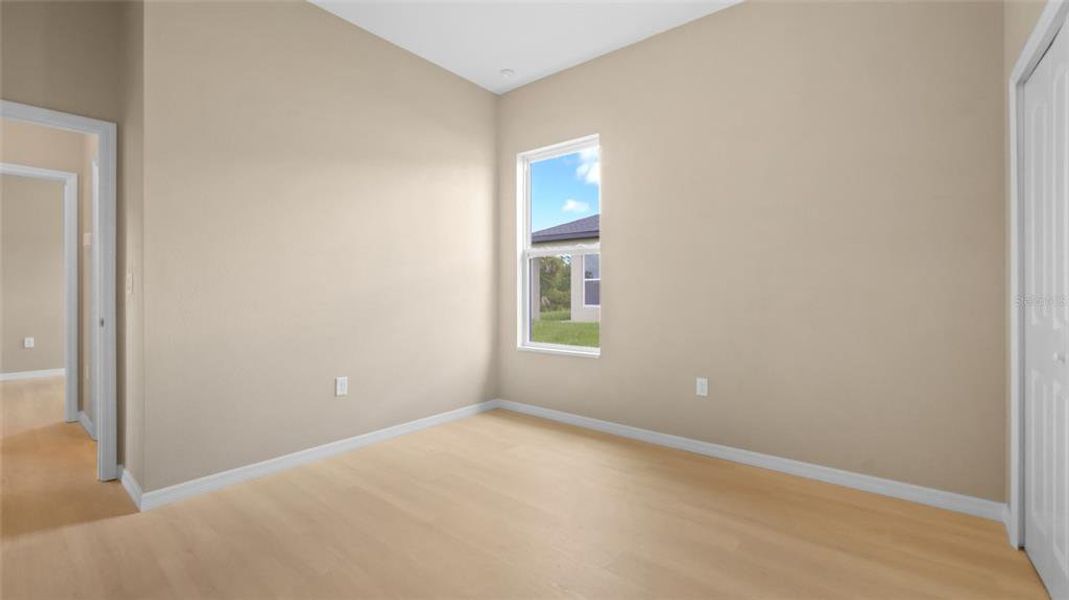 Spacious, unfurnished interior of a new home in , Port Charlotte (Image 29).
