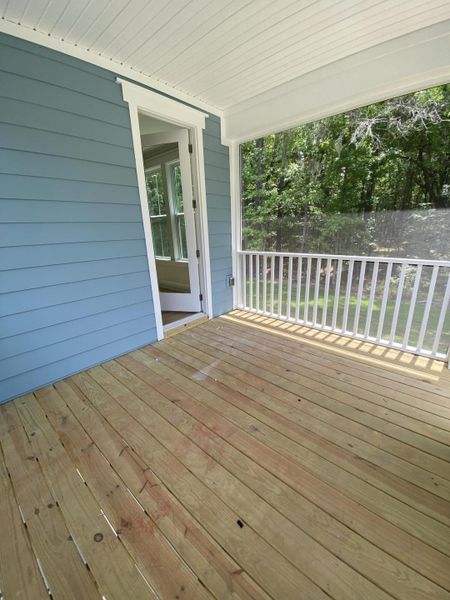 Exterior details and patio area of a home in Waterloo Estates, Johns Island (Image 17).