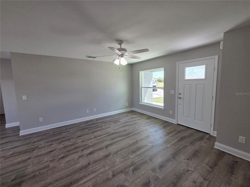 Spacious, unfurnished interior of a new home in , Lake Wales (Image 16).