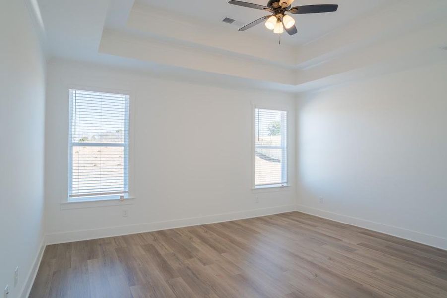 Spacious, unfurnished interior of a new home in Magnolia Ridge, Monroe (Image 36).