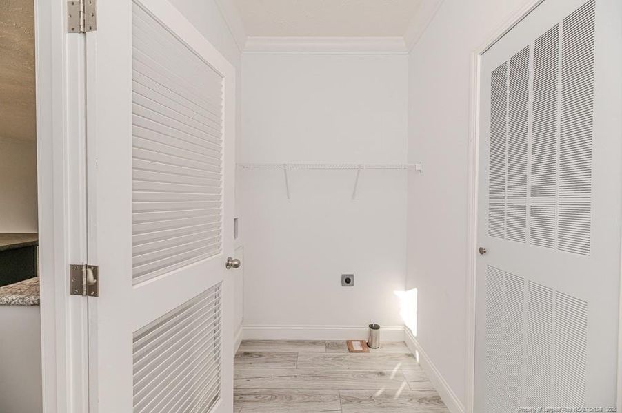 Laundry Room Washer & Dryer Area Laundry Room Washer & Dryer Area