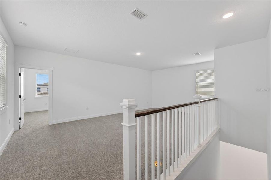 Spacious, unfurnished interior of a new home in , Winter Garden (Image 29).