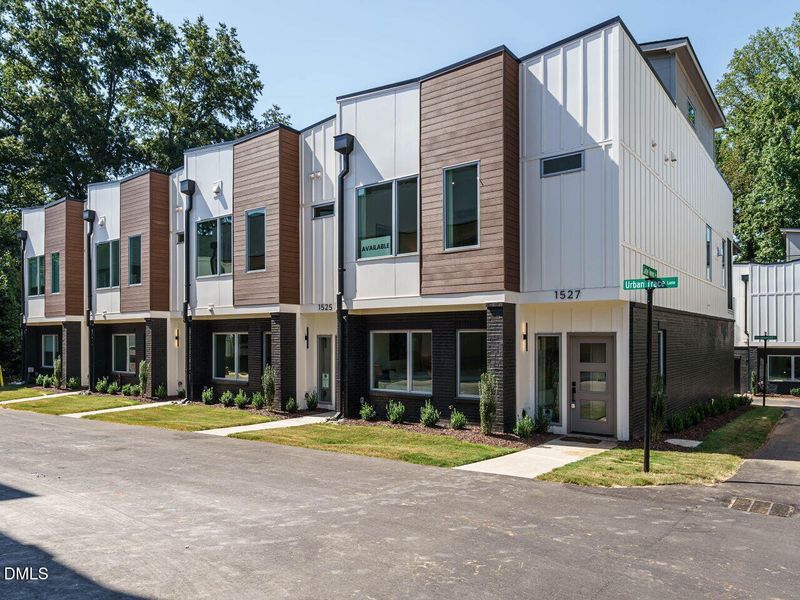 033-1280x960-building-view