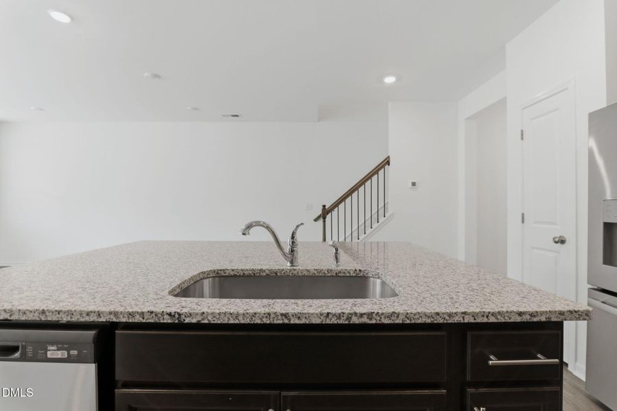 SUN_EverleeTownhomes_Pic_CarsonII-16