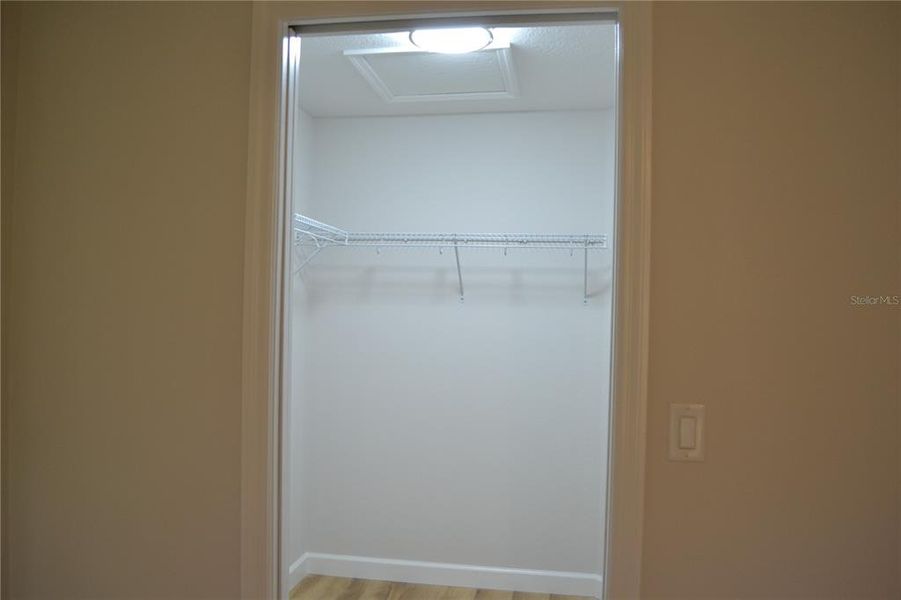 Spacious, unfurnished interior of a new home in , Dunnellon (Image 23).