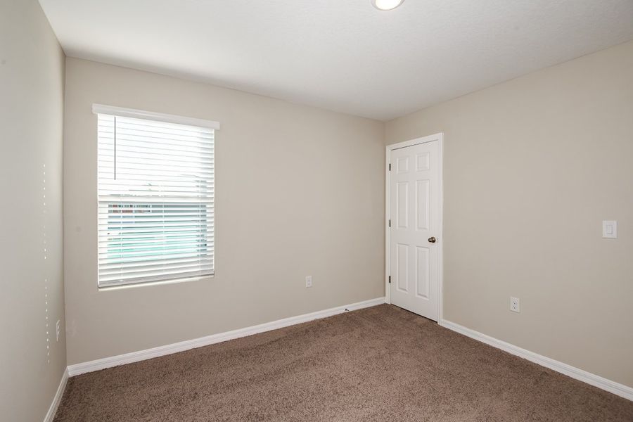 Spacious, unfurnished interior of a new home in Crosswinds, Haines City (Image 21).