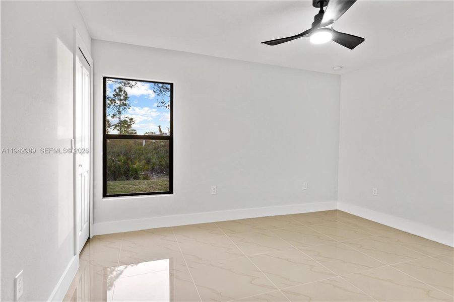 Spacious, unfurnished interior of a new home in , Lehigh Acres (Image 29).