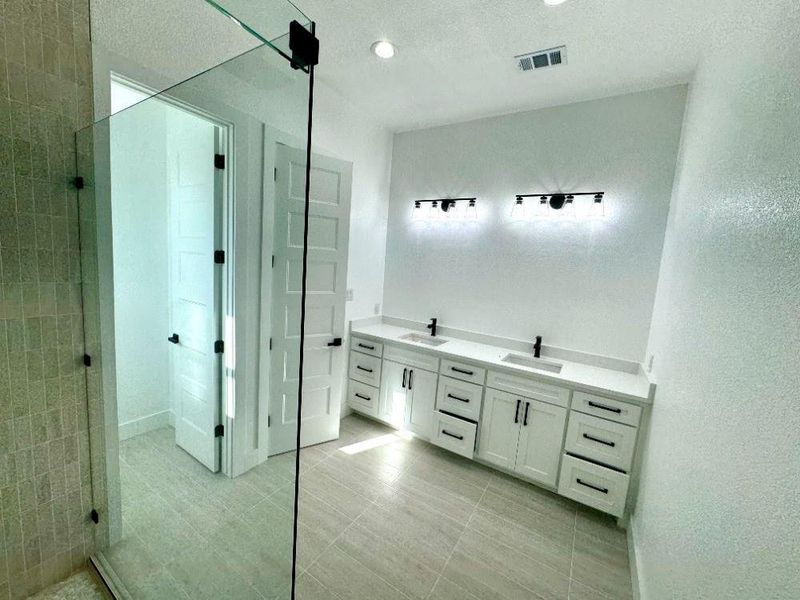 Furnished interior view inside a new home in , Springtown (Image 5).