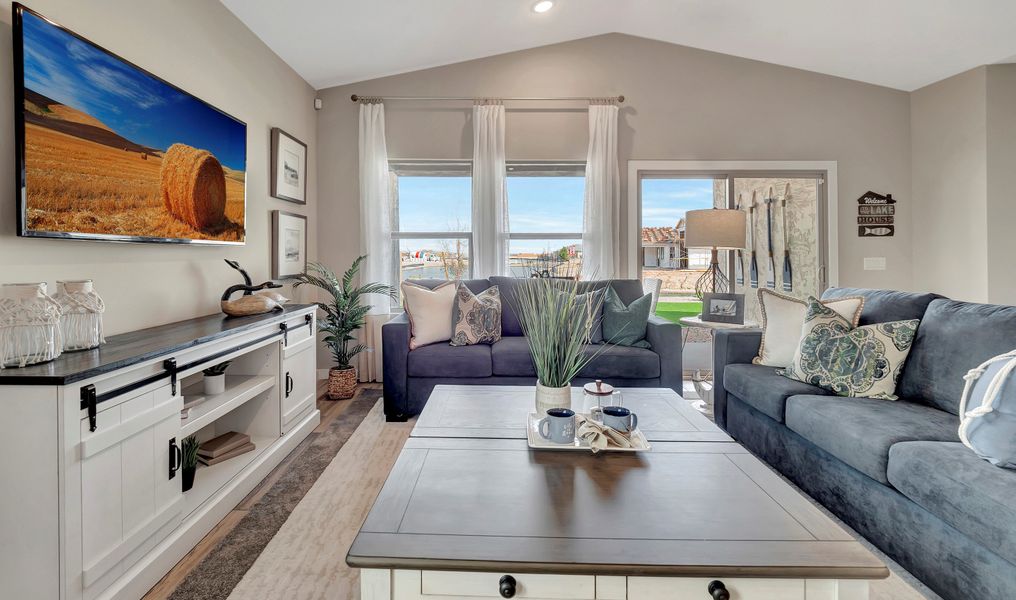 Image 21 of the The Lakes at Rancho El Dorado community in Maricopa, AZ.