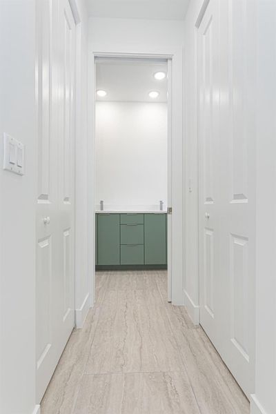 Spacious, unfurnished interior of a new home in , Jupiter (Image 18).