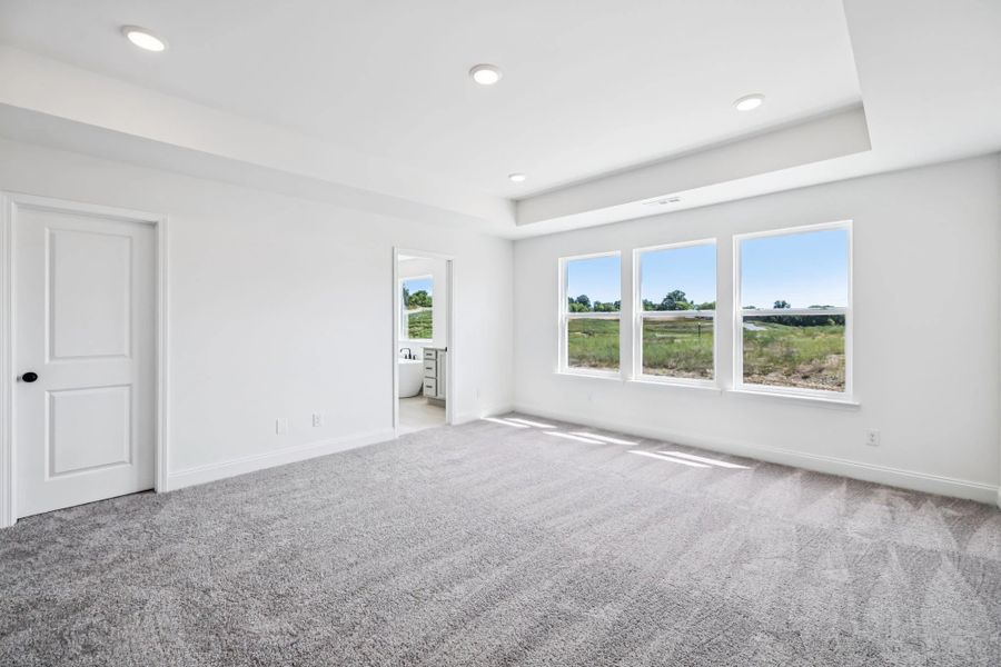 Spacious, unfurnished interior of a new home in Willow Landing, Mount Juliet (Image 40).