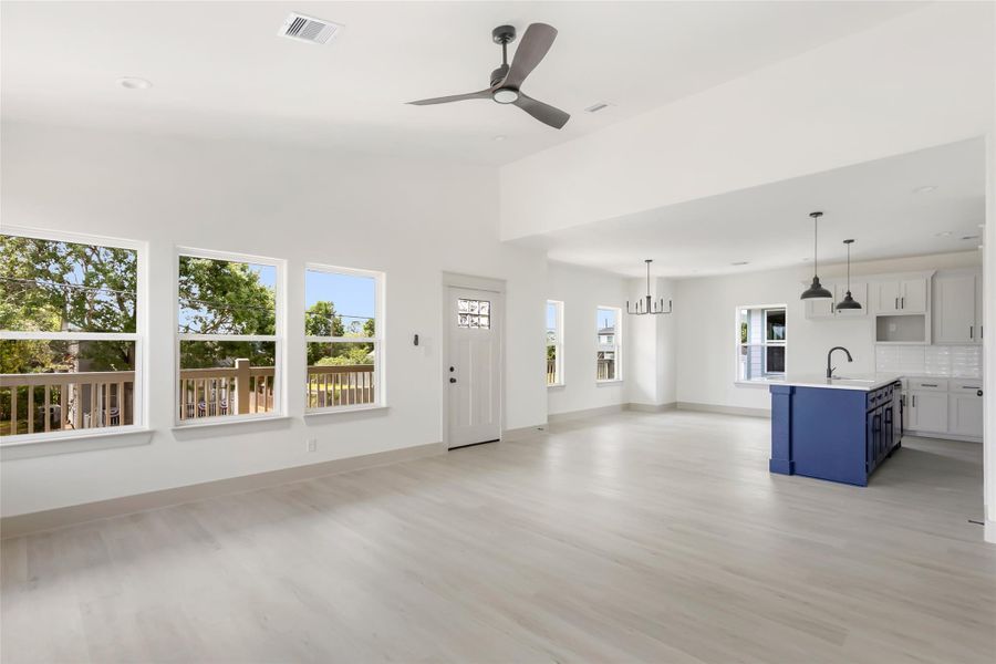 Spacious, unfurnished interior of a new home in , La Porte (Image 13).