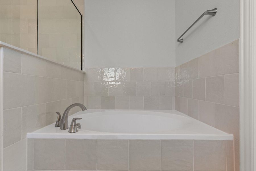 Garden Tub in Primary Bath