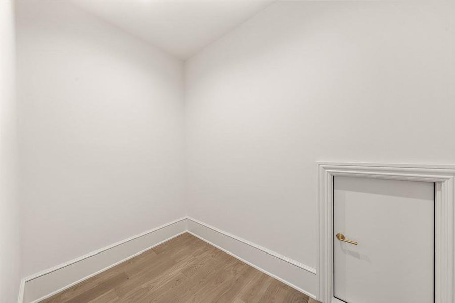 Spacious, unfurnished interior of a new home in , Milton (Image 100).