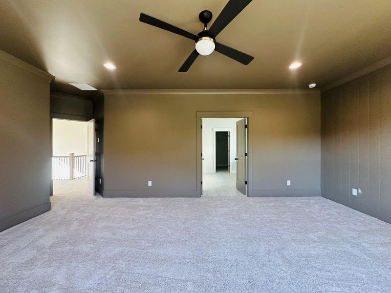 Spacious, unfurnished interior of a new home in Hillshire, Cumming (Image 25).