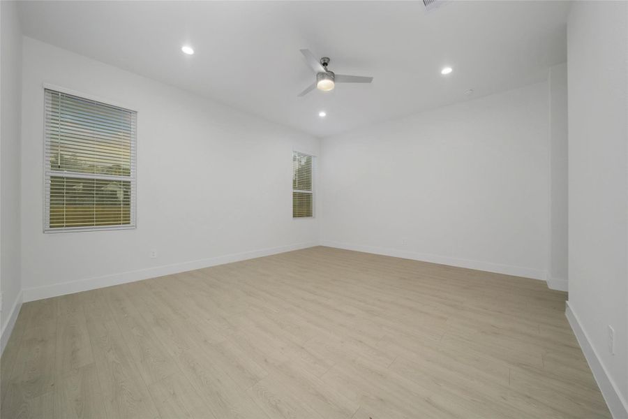 Spacious, unfurnished interior of a new home in Butlers Bend Estates, Pinehurst (Image 32).