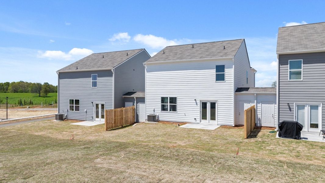 Representative exterior details of a home built from the Aisle by D.R. Horton in Rolling Meadows, Jasper (Image 21). Representative exterior details of a home built from the Aisle by D.R. Horton in Rolling Meadows, Jasper (Image 21).