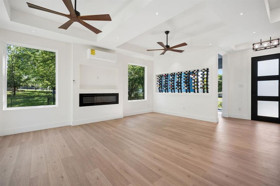 Living room with no virtual staging.