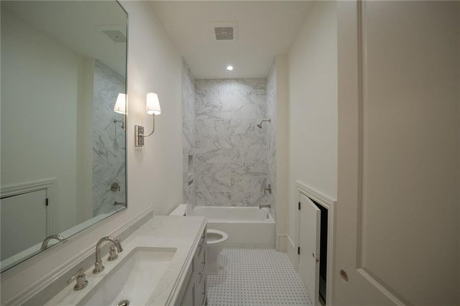 Furnished interior view inside a new home in Blue Heron Walk, Atlanta (Image 11).