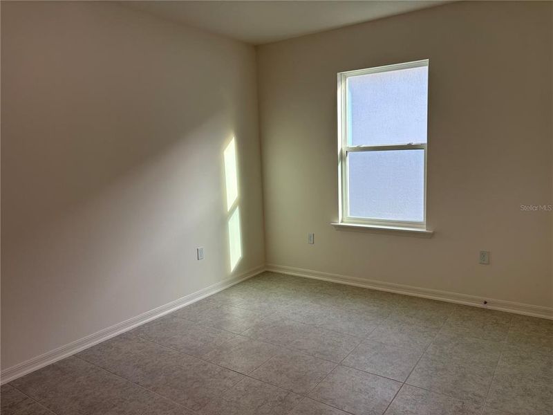 Spacious, unfurnished interior of a new home in Enclave At Seminole Palms, Palm Coast (Image 21).