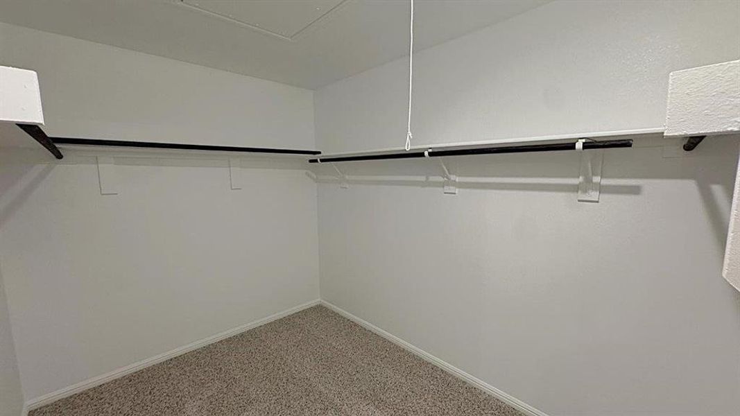 Spacious, unfurnished interior of a new home in Highlands at Chapel Creek, Fort Worth (Image 9).