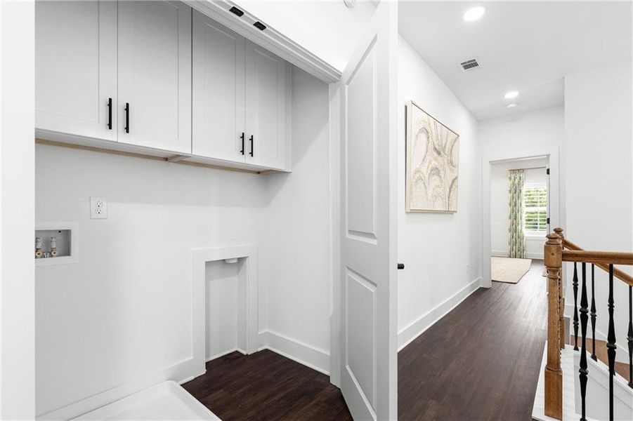 Spacious, unfurnished interior of a new home in , Stockbridge (Image 27).