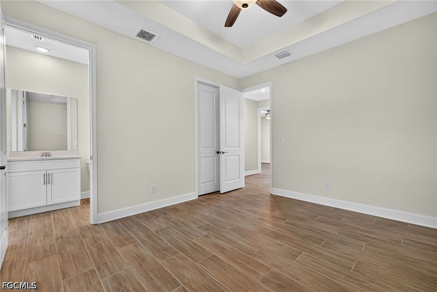 Spacious, unfurnished interior of a new home in Cape Coral, Cape Coral (Image 16). Spacious, unfurnished interior of a new home in Cape Coral, Cape Coral (Image 16).
