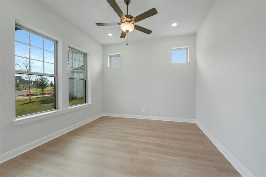 Spacious, unfurnished interior of a new home in Terraces – Estates, Rockwall (Image 19).