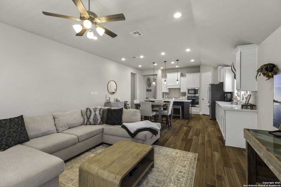 Furnished interior view inside a new home in The Village of Mill Creek 50', Seguin (Image 28).