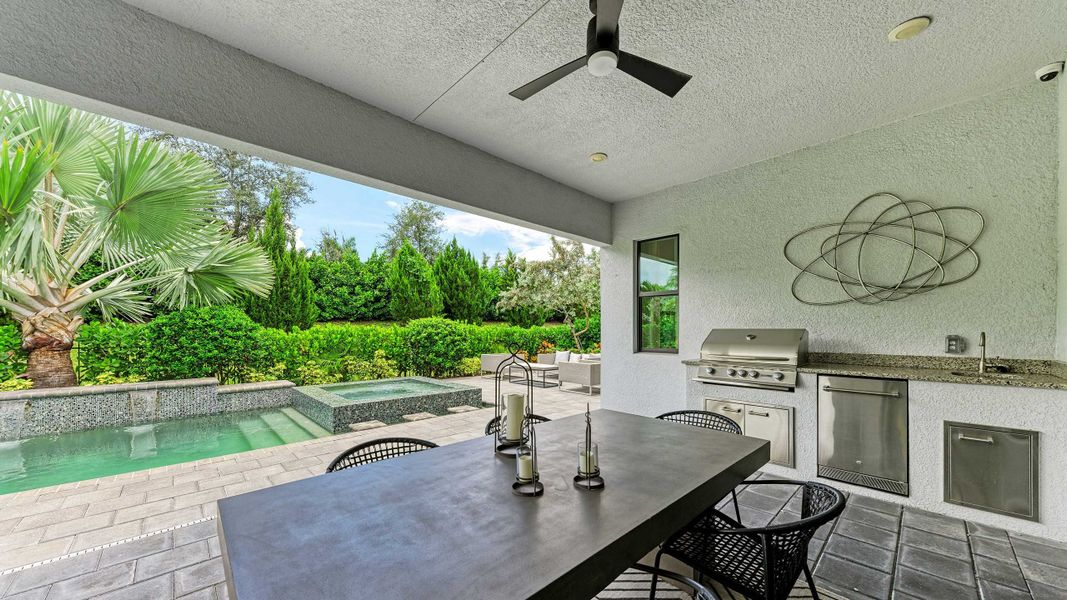 Lanai and Pool - Model shown is without Bonus Room