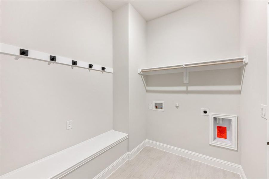 Spacious, unfurnished interior of a new home in ArrowBrooke, Aubrey (Image 23).