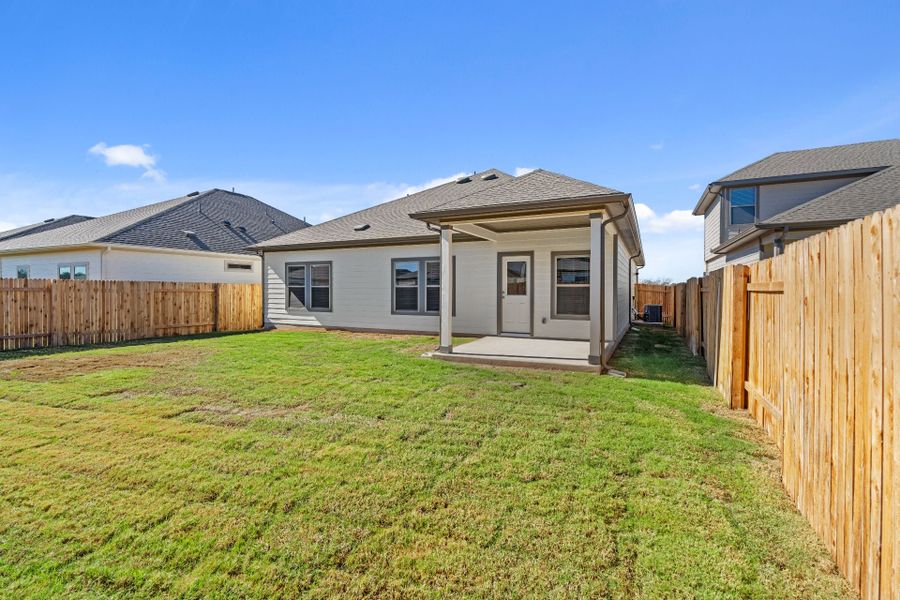 New Home in Elgin, TX.  - Slide 5