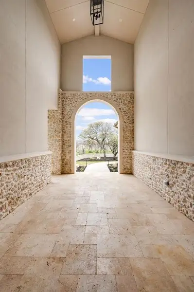 Exterior details and patio area of a home in Fleming Pointe, Fort Worth (Image 3).